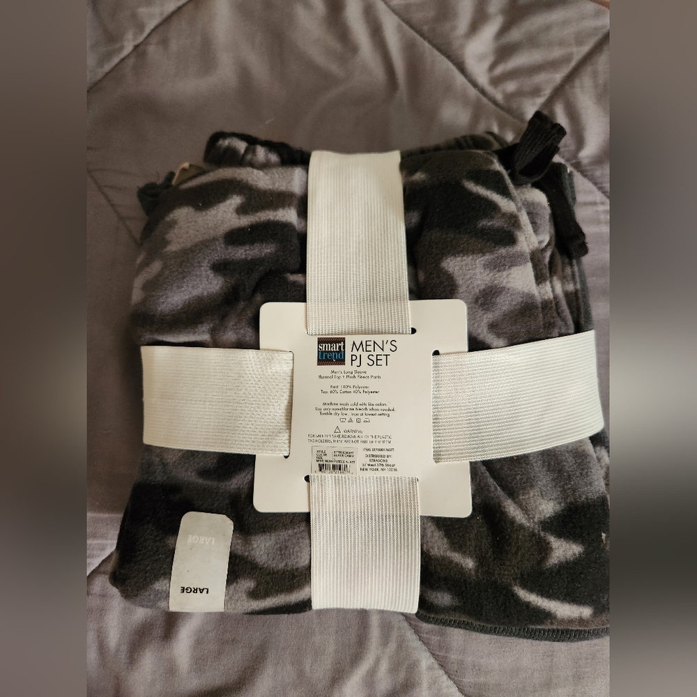 Men's PJ Set size L